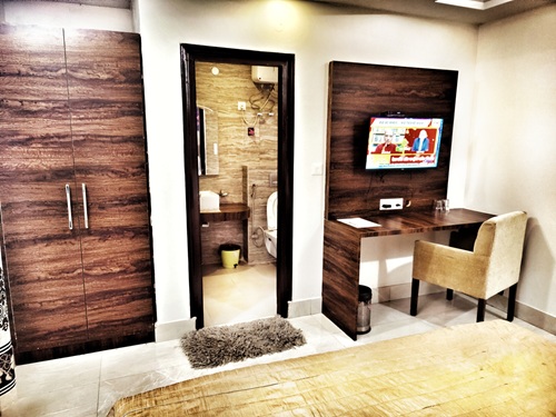 Deluxe Room 4