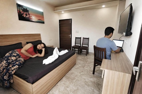 Comfortable PG accommodation near Aerocity
