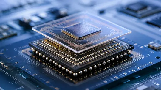 Advanced semiconductor packaging materials cleanroom technology and chip integration